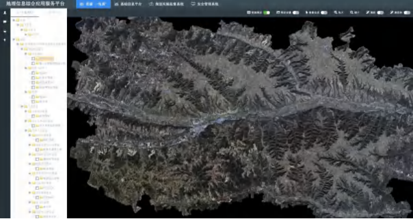 面向应用场景的轻量化自定义地理信息应用服务平台